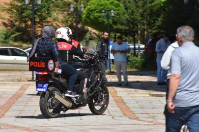 Bakan Çiftçi: Evlatlarımızın yardımına ekiplerimiz yetişti