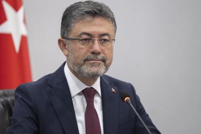 Bakan Yumaklı: Sektörümüzü daha dinamik bir yapıya kavuşturuyoruz