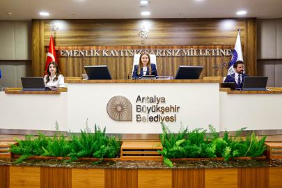 Büyükşehir meclisinde 105 milyon avroluk kredi ve Altın Portakal bütçesi kabul edildi