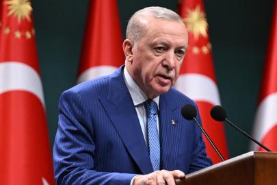 Cumhurbaşkanı Erdoğan'dan edebiyatın usta isimleri için anma mesajı