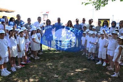 Kemer Belediyesi Halk Plajı'na mavi bayrak