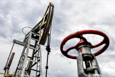Petrol fiyatları, 72,69 dolarla savaş öncesi seviyesine geriledi