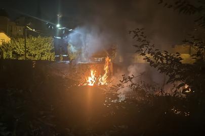 Seramik dükkanındaki yangını itfaiye söndürdü