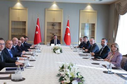 Yılmaz, Cumhurbaşkanlığı Ekonomi Politikaları Kurulu üyeleriyle görüştü