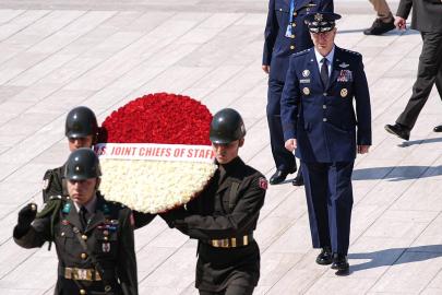 ABD Genelkurmay Başkanı Dan Caine, Anıtkabir'i ziyaret etti