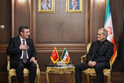 Cumhurbaşkanı Yardımcısı Yılmaz, İran Cumhurbaşkanı Pezeşkiyan ile görüştü