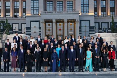 Emine Erdoğan: Zirvenin, diyalog ve uzlaşı kültürünü daha da ileri taşımasını diliyorum