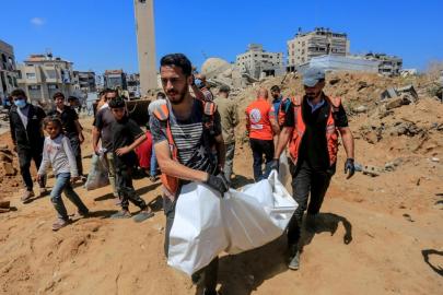 Gazze'de katil İsrail'in saldırılarında biri kadın 8 Filistinli yaşamını yitirdi