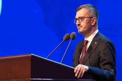 İletişim Başkanı Duran: Şam'daki hain terör saldırısını lanetliyorum