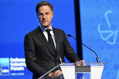Rutte: 32 ülkenin varlıklarını bir araya getiriyoruz