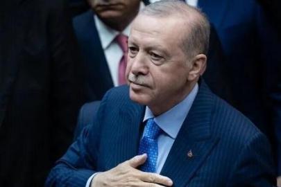 AK Parti’nin 25. kuruluş yıl dönümü: Siyasi isimlerden peş peşe mesajlar