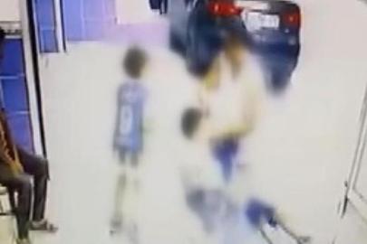 Çocukların oyununu dehşete çevirdi! 3 çocuğu darbedip 15 yaşındaki genci apartmana kilitledi