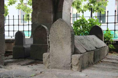 Gürcü kralının kızı Erzurum’da çıktı: Mezar kitabesinde dikkat çeken sözler