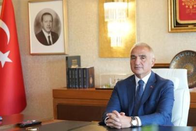 Kültür ve Turizm Bakanı Ersoy'dan 'Milli Dayanışma' mesajı: Birliğimizi koruyacak, ortak geleceğimizi birlikte büyüteceğiz